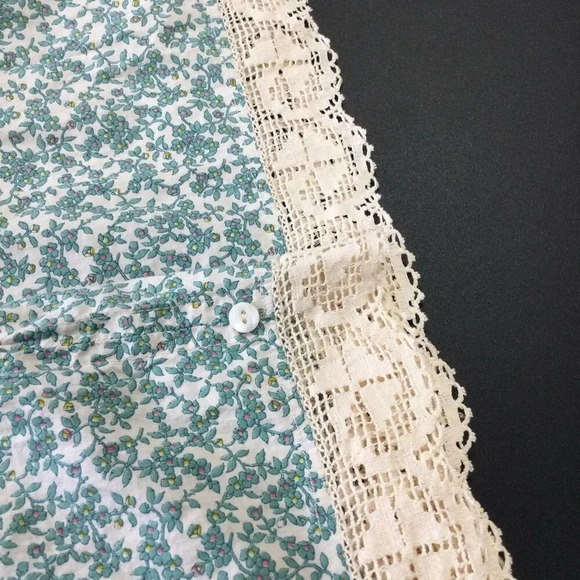 Frippery Women's Blue Green Crochet Floral Lace Trim Sleeveless Top Size Medium - Picture 7 of 12